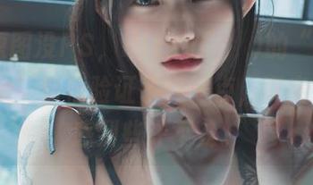 都说原图没PS，Hizzy(히지)的“PureMedia”恰恰验证了这一点，真实到让人感到些许不安。