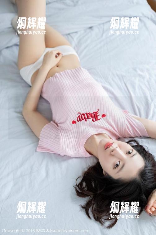 IMiss爱蜜社 - 张思允Nice“立刻变高”的高跟鞋最新原图，妥妥的画风变换吧？