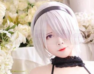 办公室也能是T台，KaYa萱全新写真原图：但我其实是学霸！