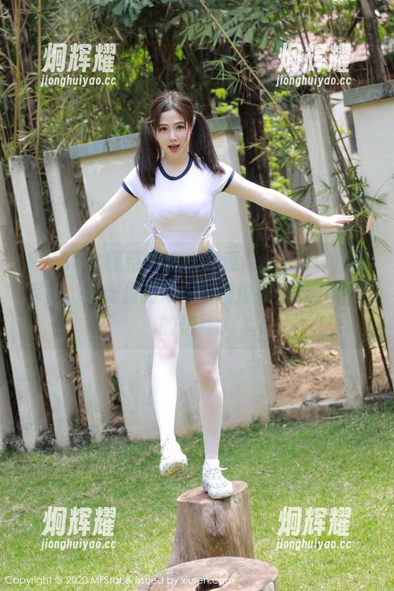 MFStar模范学院 - 夏瑶baby的体操服写真，图册里的每一帧都像在发出小圈圈的信号。
