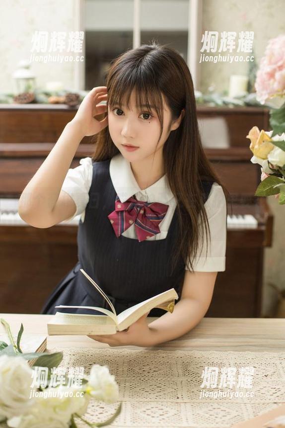 那个蓝柑夏日，喵糖映画又在私拍里耍花样啦