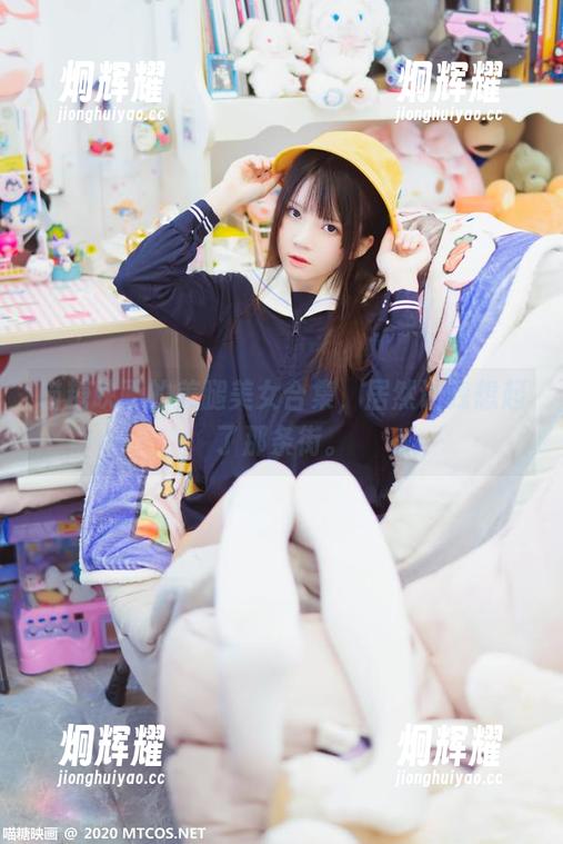 喵糖映画的美腿美女合集，居然让我想起了那条街。