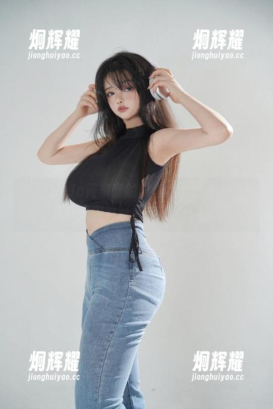 有了NinJa阿寨寨的黑丝全套图片，让我突然想变得精致起来，哈哈。