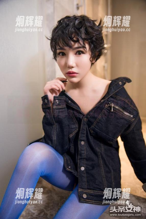 TouTiao头条女神 - 李由美的高清纯白照，警告：直视可能会导致深陷洁白漩涡！