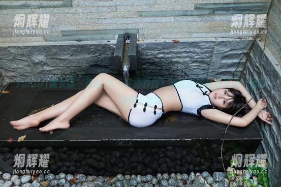 TuiGirl推女郎 - 谁说JK一定得矜持？潘娇娇的私拍写真，俏皮得像小猫咪