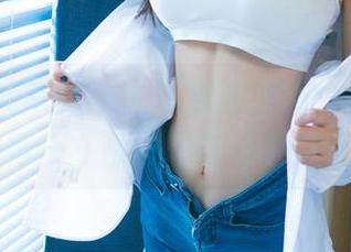 UGirls尤果网 – 孟狐狸的旗袍合集，图里的每一寸都好像在低声细语…