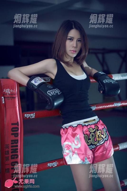 UGirls尤果网 - 欢迎来到李颜儿的泳衣海洋，高清图库潮流翻涌！