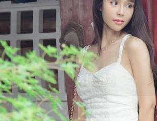 UGirls尤果网 – 林妃媛的吊带精选：好吧，吊带确实能让我的内心起舞，不过身体上暂时不想动