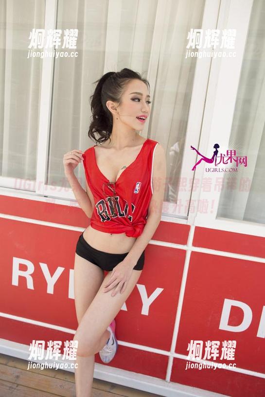 UGirls尤果网 - 啊，看游子熙穿着吊带的那一瞬，图片分享热度升高啦！