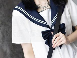 XIAOYU语画界 – 私房写真，王馨瑶yanni的“天使”标签也太好玩了吧。