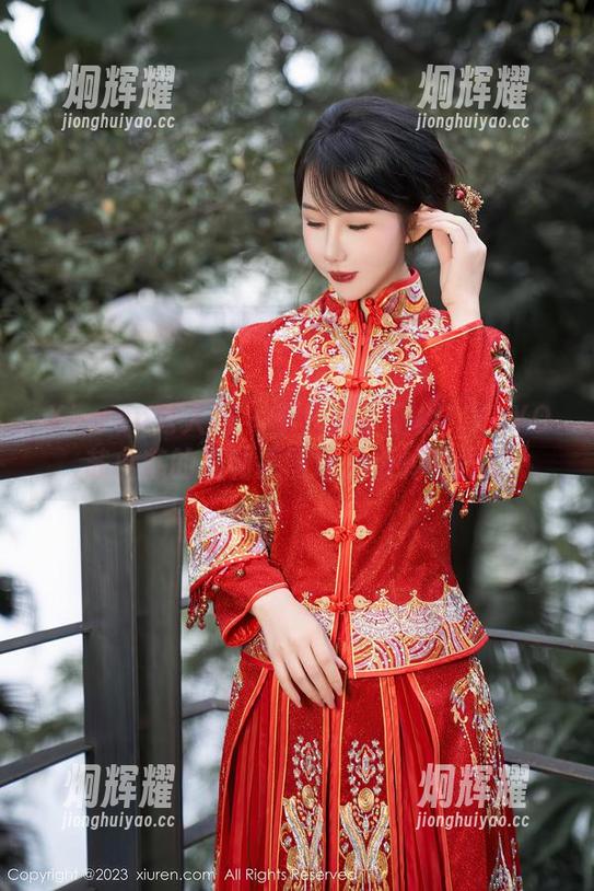 Xiuren秀人网 - 不只是圣诞树！YOYO苏小苏的福利原图让你惊掉下巴！