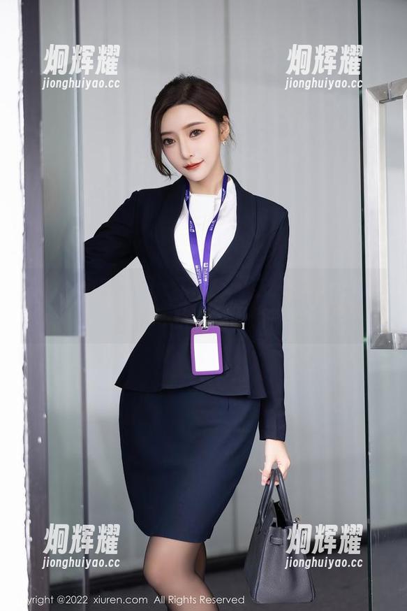 Xiuren秀人网 - 精致又调皮——vetiver嘉宝贝儿吊带私拍美图值得你驻足。