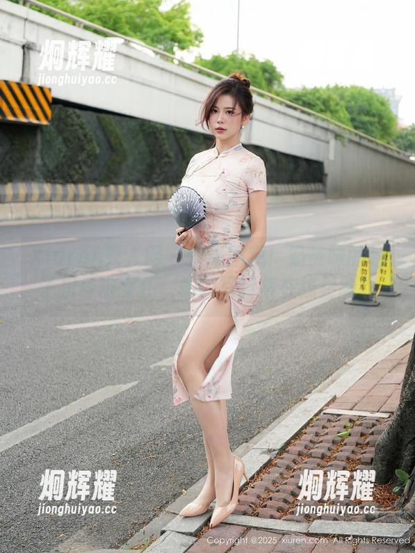 Xiuren秀人网 - 快来围观！奶茶味的包子扭身做女仆，最新写真集在线更新！