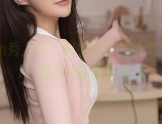 Xiuren秀人网 – 职业装下的林文文yooki：图像中的微妙张力