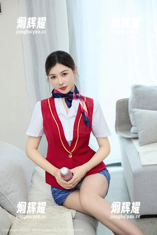 Xiuren秀人网 - 狐小妖Baby的写真精选：白衬衫+小妖精，火花能持续多久？值得一试！
