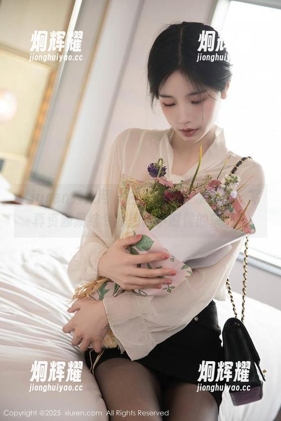 Xiuren秀人网-白兔西希 Xiuren秀人网 - 白兔西希穿水手服,写真资源集结令我想起小时候的单纯…