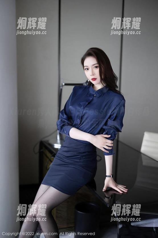 Xiuren秀人网 - 白洁Bessie的黑白作品集，灰色地带的无限想象