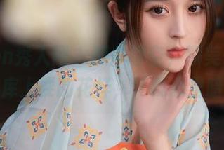 Xiuren秀人网 – 孤单镂空，糯美子nini在图库上耍的花样，让我心里暗爽。