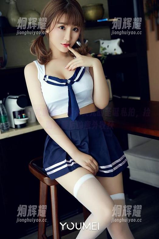 YouMi尤蜜荟 - 娜依灵儿的圣诞私拍，捡漏资源后的意外收获