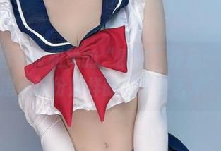 miko酱ww和她的“厨娘”作品：我想我也会追求这份别样的“烹饪艺术”吗？