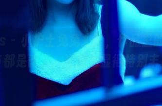 pans – 小护士兔兔来了，作品里的每个细节都是暗示，资源也显得特别丰富。