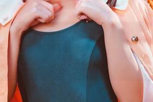 rinka冲田凛花的灰丝搭配，cos得如此绝妙，高清不怕看！