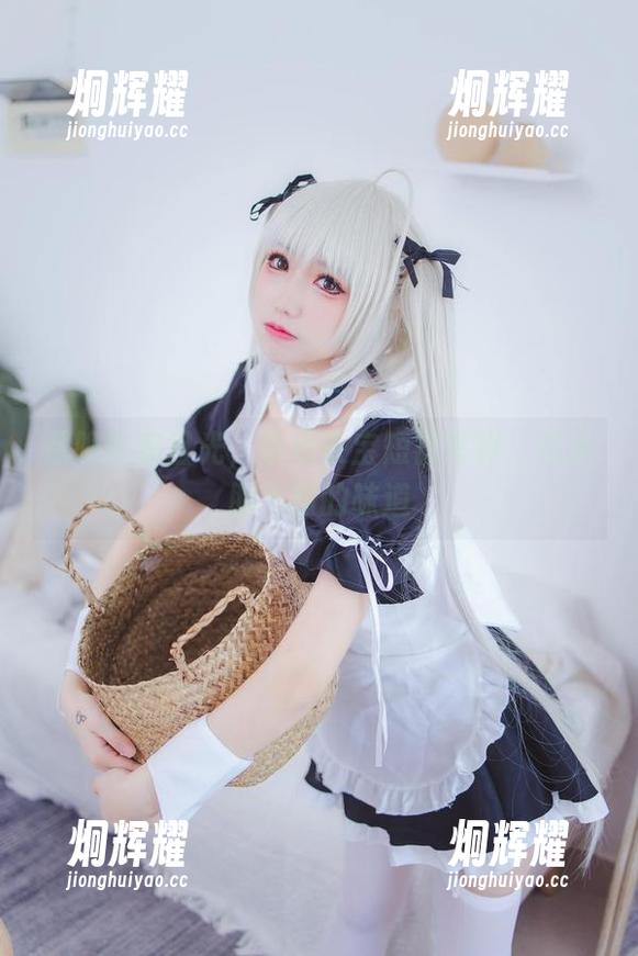 召唤所有目光，乖乖衣宝短裤写真，尝大胆不羁的味道