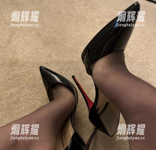 微密圈 - 保守的二舅妈还挺会过节？万圣节写真合集别有洞天