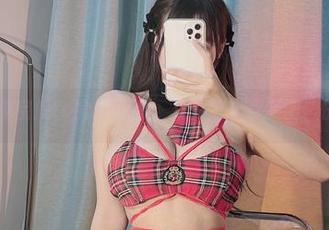 微密圈 – 兔宝妮to的JK写真，居然有免费原图！快来瞧瞧！