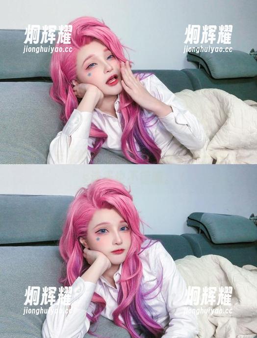 被千夜未来的毛衣作品治愈了，多一种cos选择也不错嘛。
