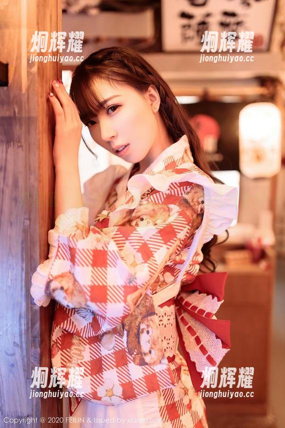 嗲囡囡-晗大大Via 嗲囡囡 - 就是吧,晗大大Via的礼服太好看了,想把美图搬回家墙上。