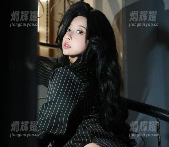 内衣与杂技：奈汐酱Nice的黑色蕾丝，在照片暴露时光
