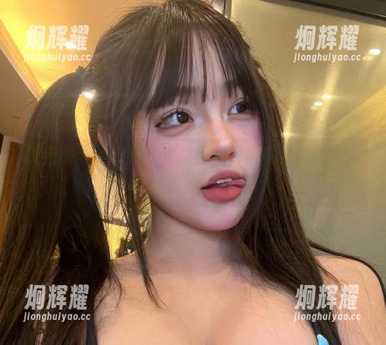 微密圈 - 小优优子私房图集：披着貂皮的我，跟冬天撕破脸的心情！