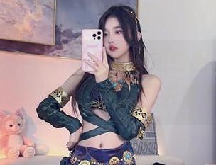 更新了哦，小小奶瓶儿的婚纱图集，算了，不说了，快点自己去瞅吧！
