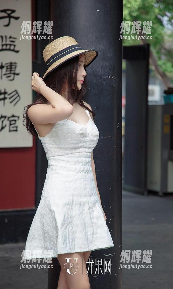 尤果网 - 不一样的童倩，皮衣里藏着多少小心思？值得一探的写真与资源等着你！
