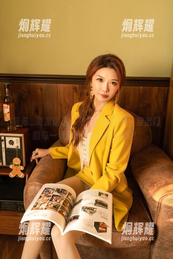 希希_啾发话了：免费资源礼服，穿出门的每一步都是自信的代名词！