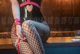 我决定看幼水铃衣的眼镜免费写真，毕竟不花钱总是吃亏的金句。