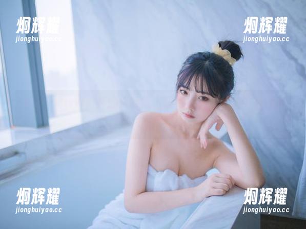 看！念雪ww最新的深呼吸，图片里的每个细节都让人想停驻
