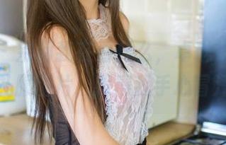 推女神 – 别问我在看什么，卓琳妹妹的全套礼服图片，撩得我手心冒汗！