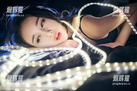 推女神 - 浴室美图精选，让我直呼自愧不如，莫雅淇的每一页都让人想要朝九晚五都泡在水里。
