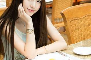 推女神 – 秘书雪瑞Lisa的隐藏技能：写真拍出图包的不凡自有韵味