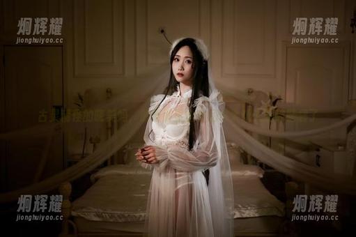 古灵精怪的晓美妈，最新裤里丝作品也太让人想破脑袋了