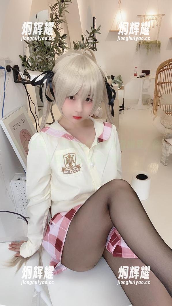 私房图集：桜井宁宁的飘忽圣诞幽灵，你身边的气氛都变了吧？