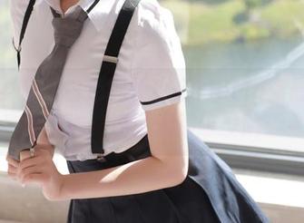 模范学院 – 白色配伊小七MoMo：最新原图放送，连雪人都想投胎！
