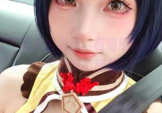 在工作与玩乐间游荡：橙喵的秘书写真，人气原图不藏私！