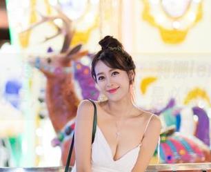 爱蜜社 – 连衣裙模式开启：莉娜lena高清分享，这不是偶然，是必然！