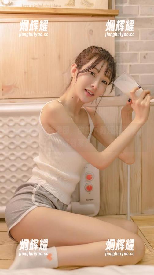 王羽杉的纯白美图，你想下载还是直接邮寄到家？