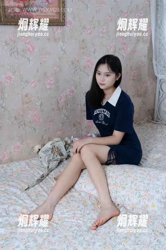 甜予摄影-璇璇 甜予摄影 - 璇璇的皮鞋壁纸合集,感觉空气中都有了那么一点儿味道。