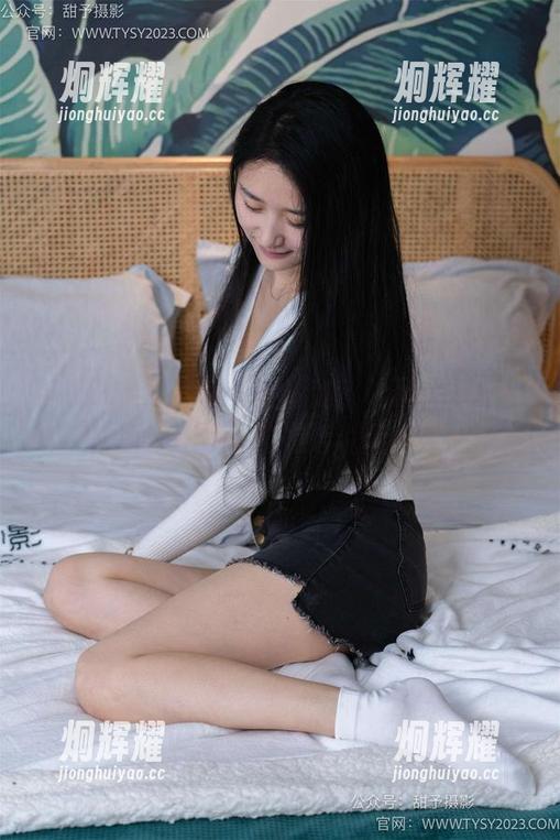 甜予摄影 - 齐齐黑丝精选，让那原图的每个细节都有话说。