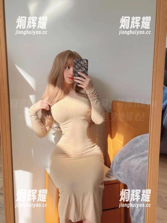 微密圈 - 拿下你的腿控信仰，禅雨儿Lynne美腿在线，让你本能自觉地捧心！